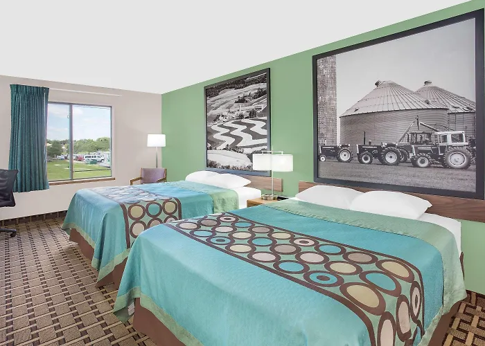 Super 8 By Wyndham Beaver Dam