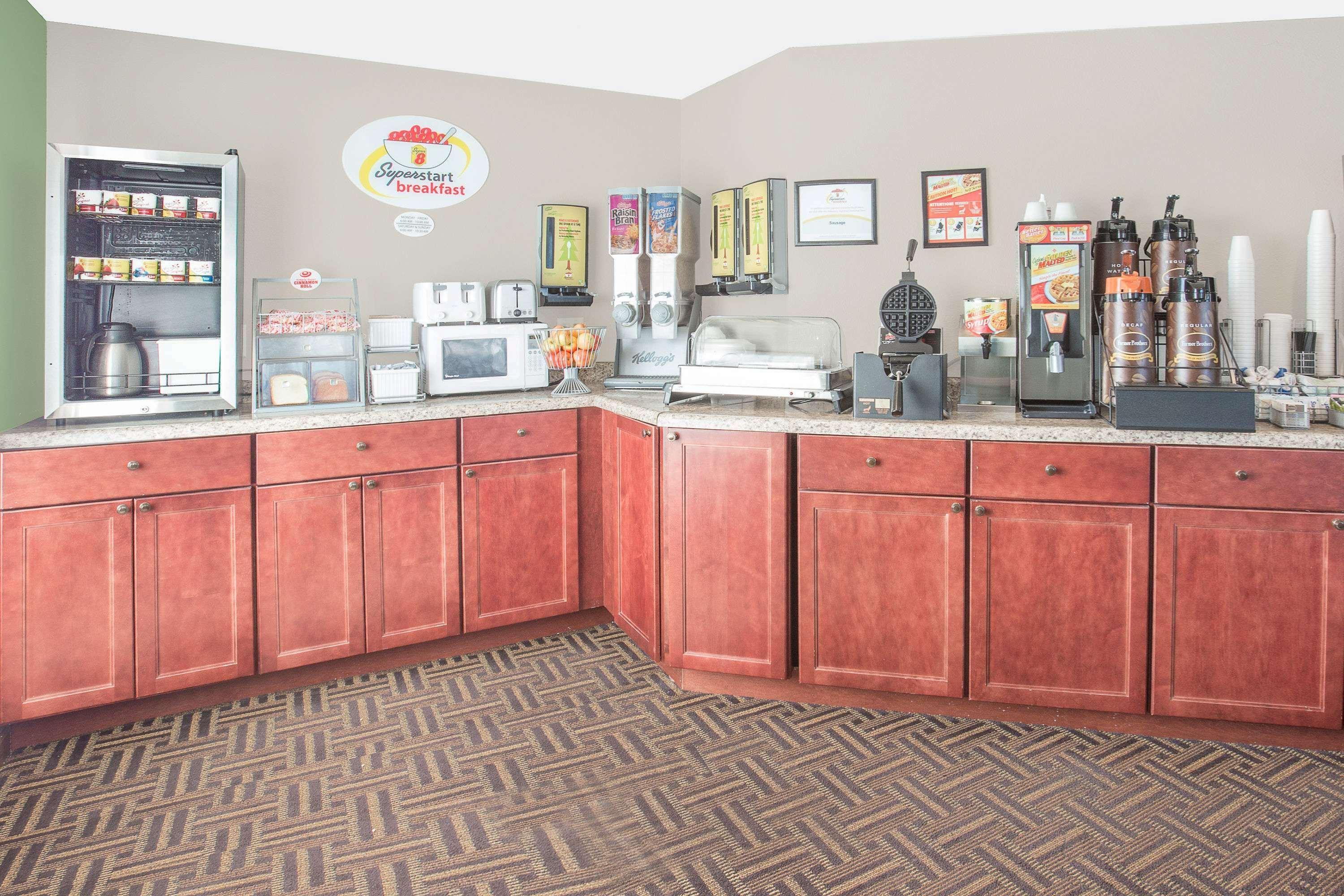 Hotel Super 8 By Wyndham