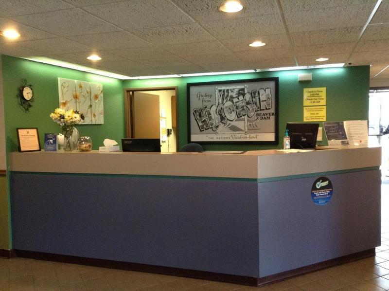 Super 8 By Wyndham Hotel 2*