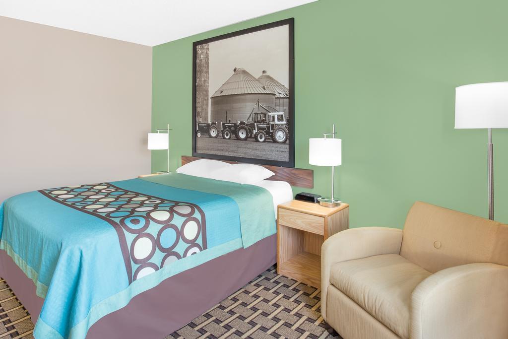 Super 8 By Wyndham